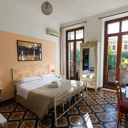 Onlyrooms III - Recommended For Under 30S Cagliari Rum bild