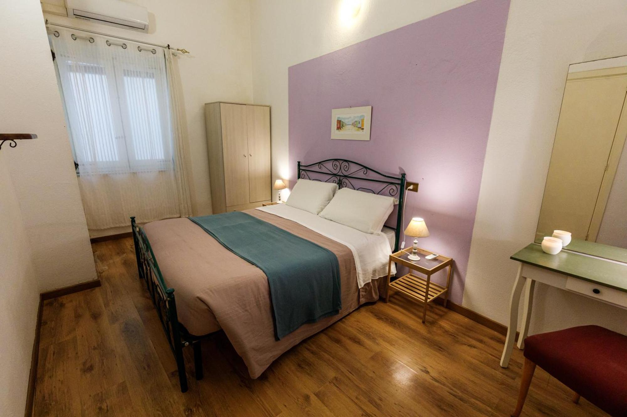 Onlyrooms III - Recommended For Under 30S Cagliari Exteriör bild