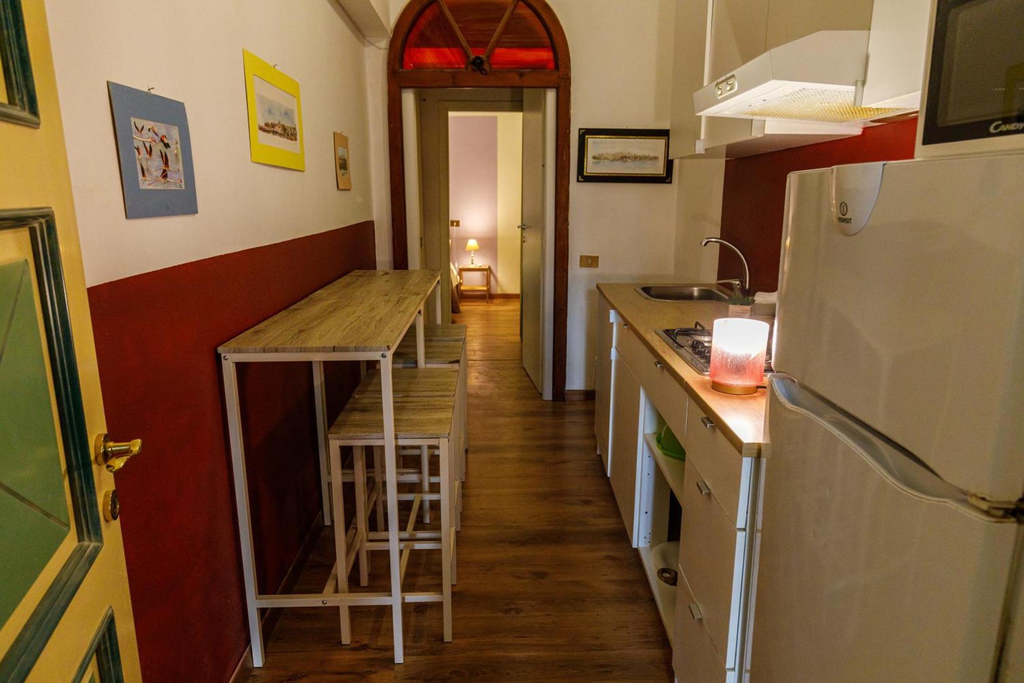 Onlyrooms III - Recommended For Under 30S Cagliari Rum bild