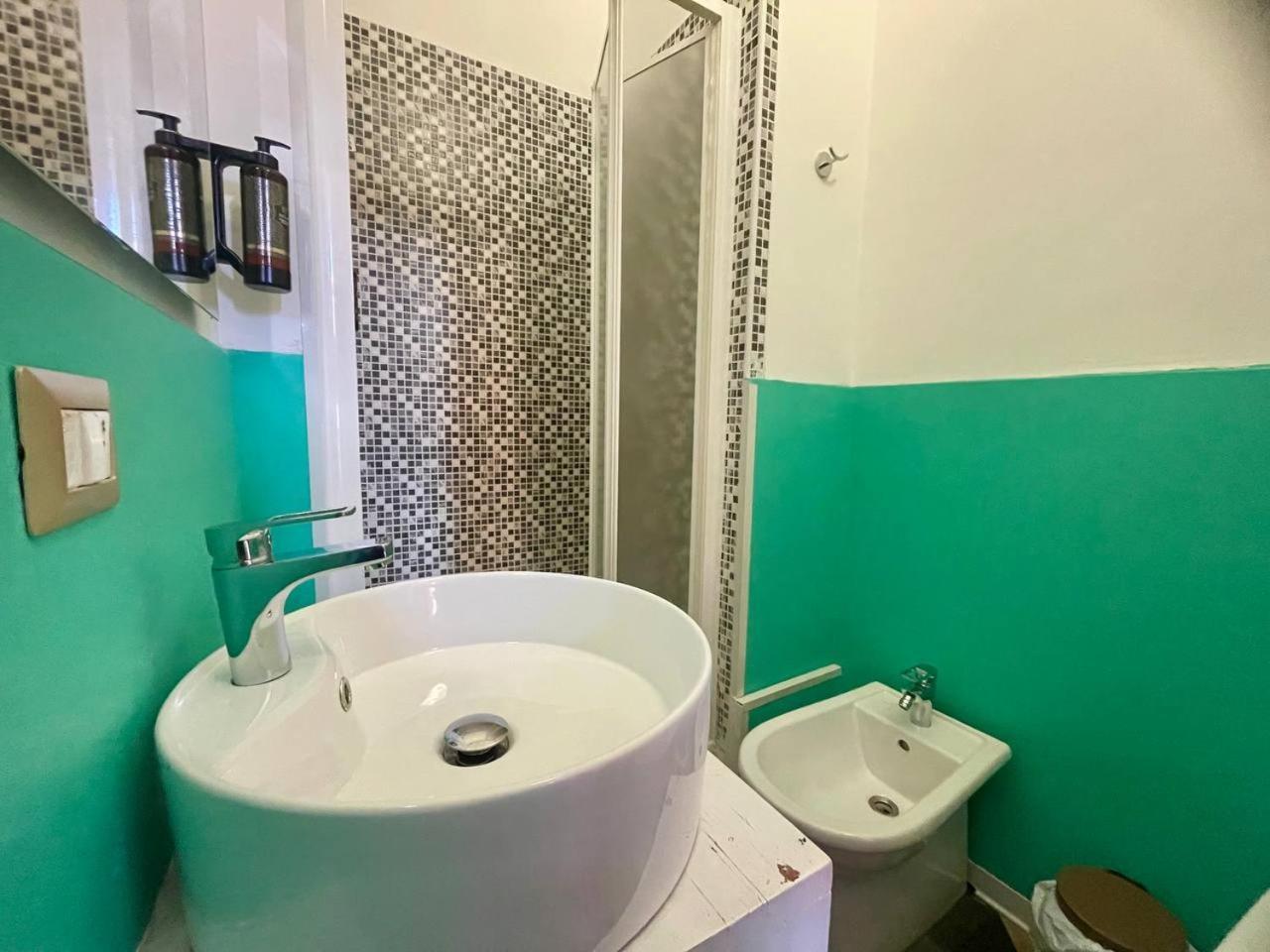 Onlyrooms III - Recommended For Under 30S Cagliari Exteriör bild